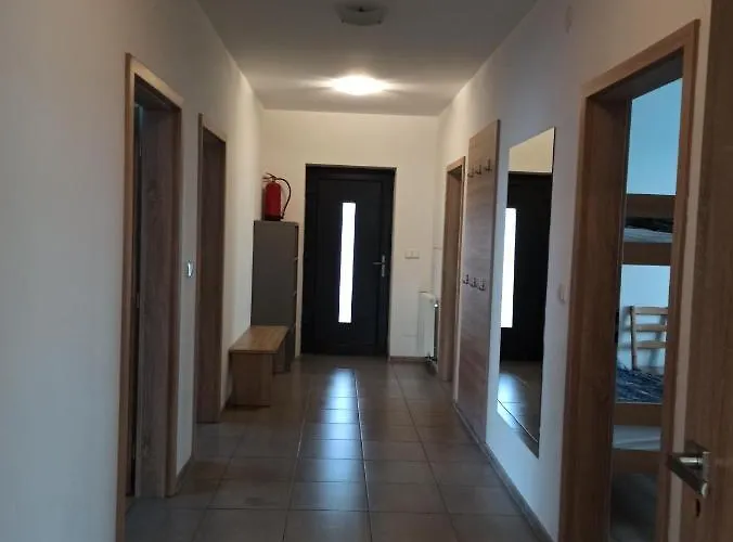 Сasa de vacaciones House Adrelot *