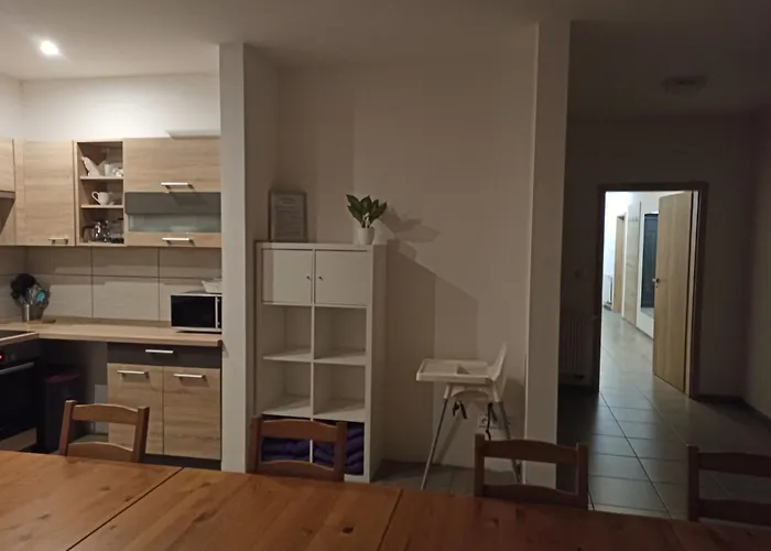 Сasa de vacaciones House Adrelot