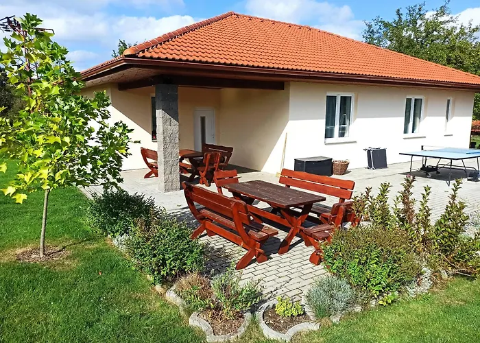 House Adrelot