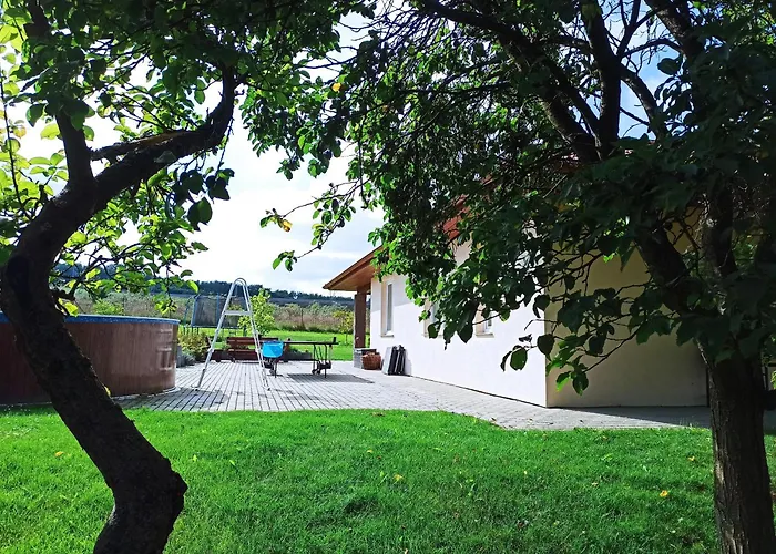 Сasa de vacaciones House Adrelot